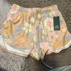 Wild Fable terrycloth floral pattern, size Medium